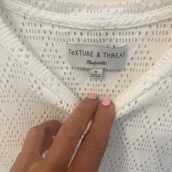 Madewell Texture & Thread Modern Tie Front Tee in Geo-eyelet White Size Medium - Picture 7 of 7